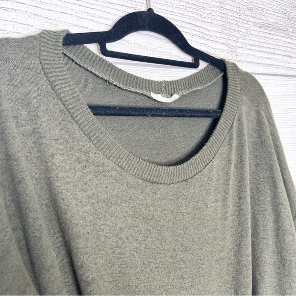 EE:SOME Dark Green Long Sleeve Scoop Neck Tie Front Sweater Top Size XL - Picture 4 of 8